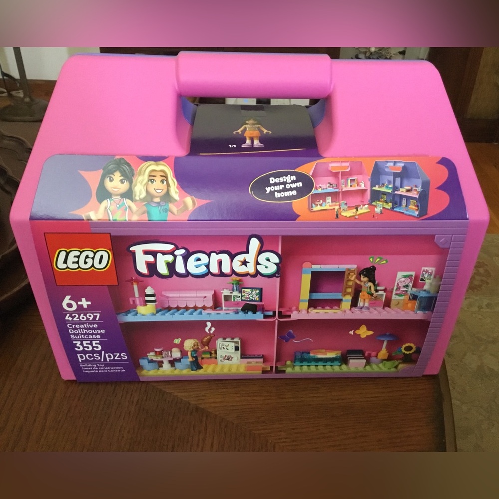 Friends Lego creative dollhouse suitcase